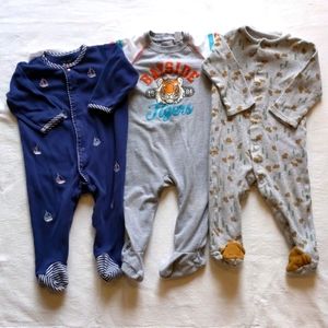 BUNDLE THREE 9 MONTH BABY PAJAMAS